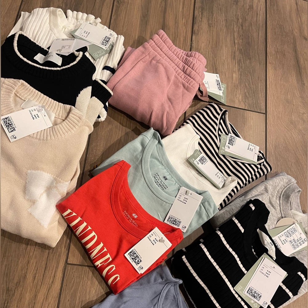 Bundle of girl clothes from H&M, size 6.